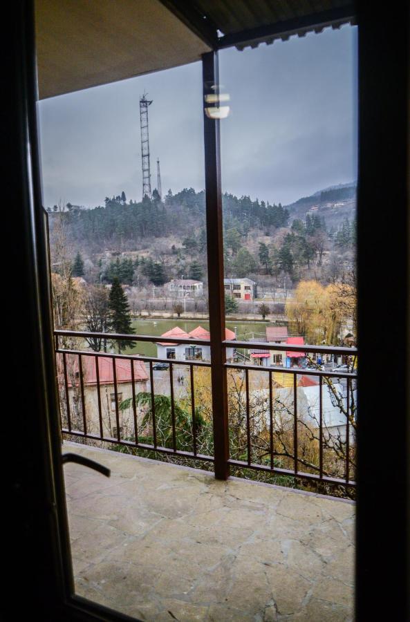 Paxlava Guesthouse & Restaurant Dilijan Exteriör bild