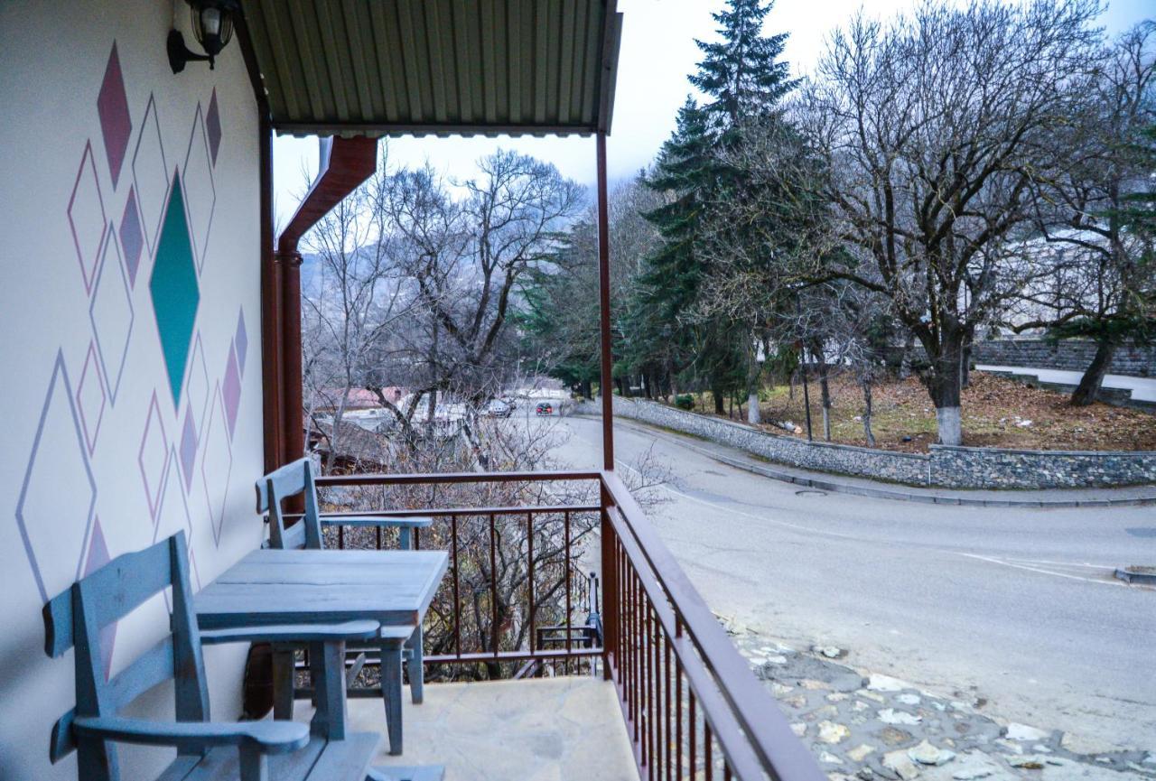 Paxlava Guesthouse & Restaurant Dilijan Exteriör bild