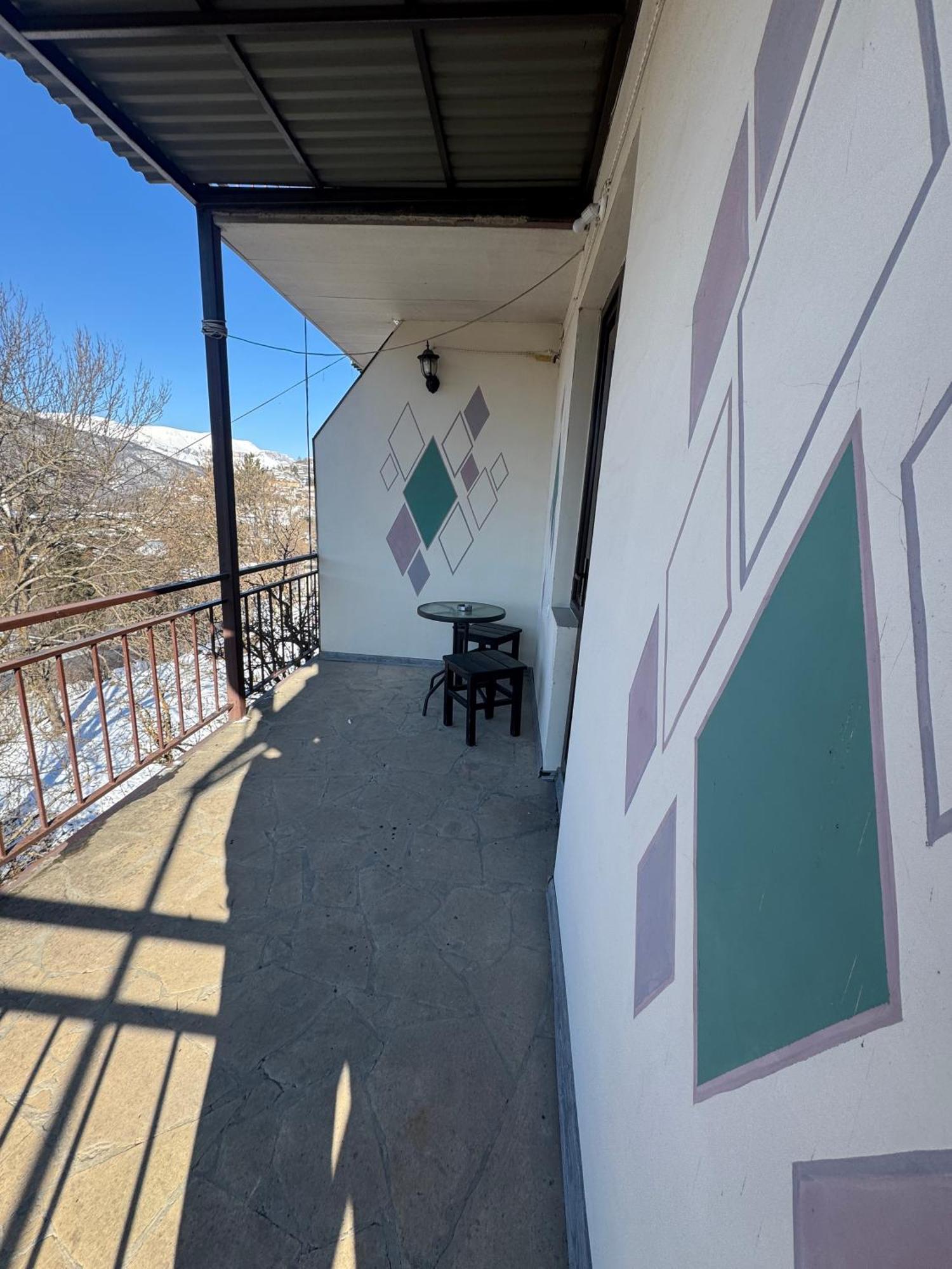 Paxlava Guesthouse & Restaurant Dilijan Exteriör bild